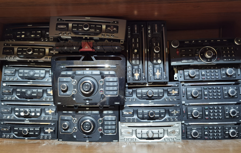 Штатные магнитолы RT4, RT5, RT6, RNEG, NG4, SMEG на Citroen C4 Picasso ...