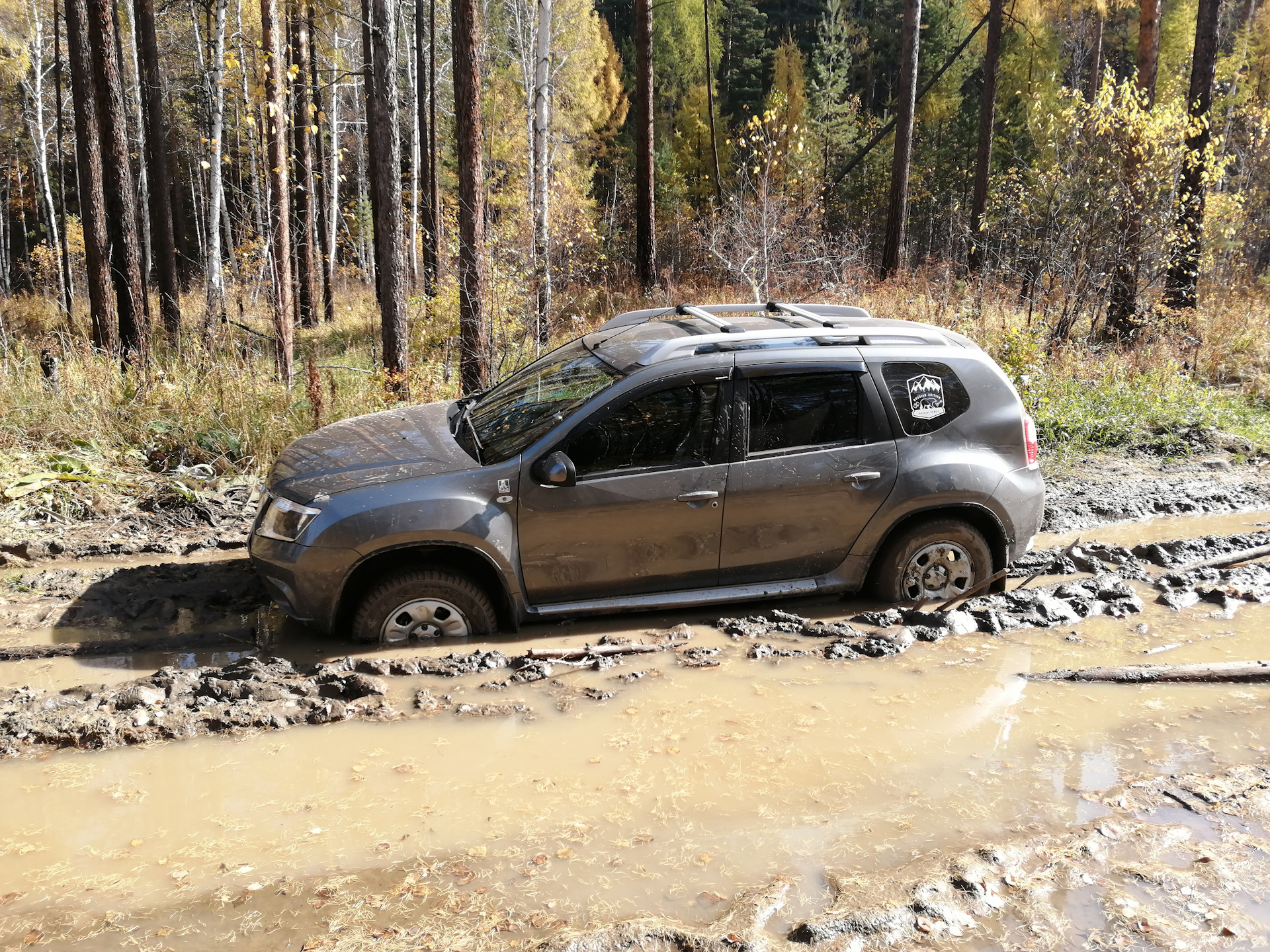 Ниссан террано бездорожье. Nissan Terrano (2013). Ниссан Террано по бездорожью. Ниссан Террано для бездорожья. Ниссан Террано 3 на бездорожье.