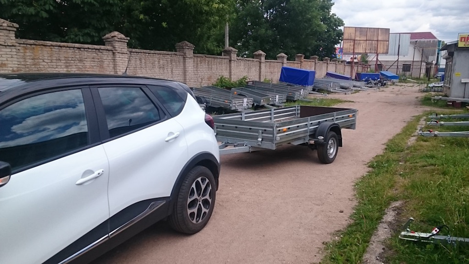 куплен и прикцеплен — Renault Kaptur (2016)