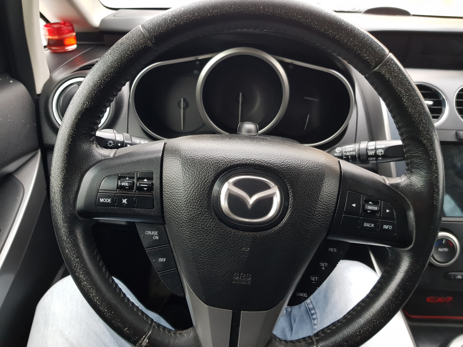 покраска не помогла, перетяжка руля на мазда сх-7 - Mazda CX-7, 2,5 л, 2012 года