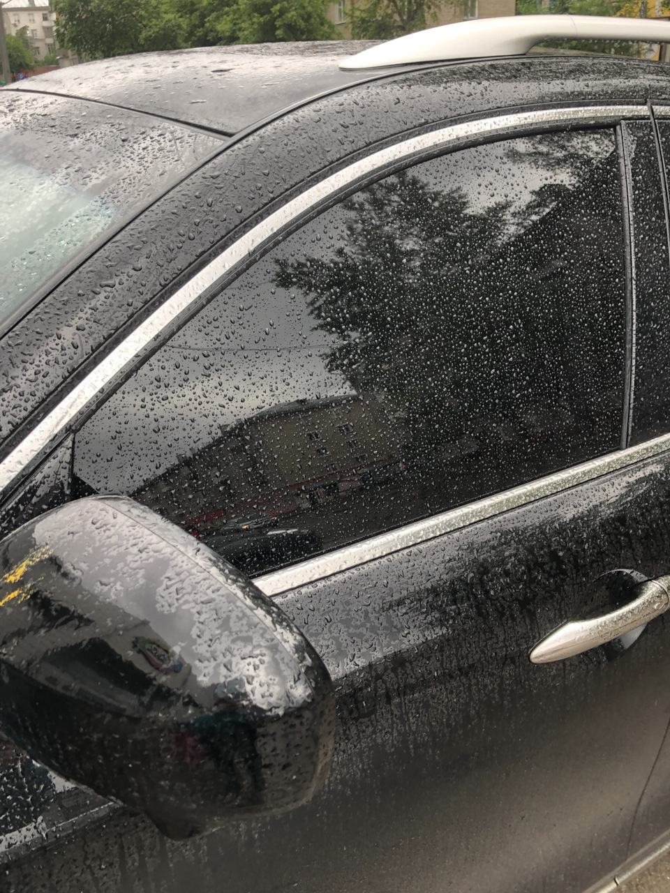 Глюк автоматической тонировки — Infiniti QX70, 3,7 л, 2015 года ...