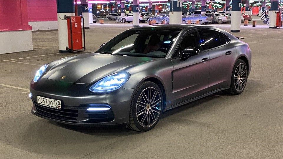 Porsche Panamera черный сатин