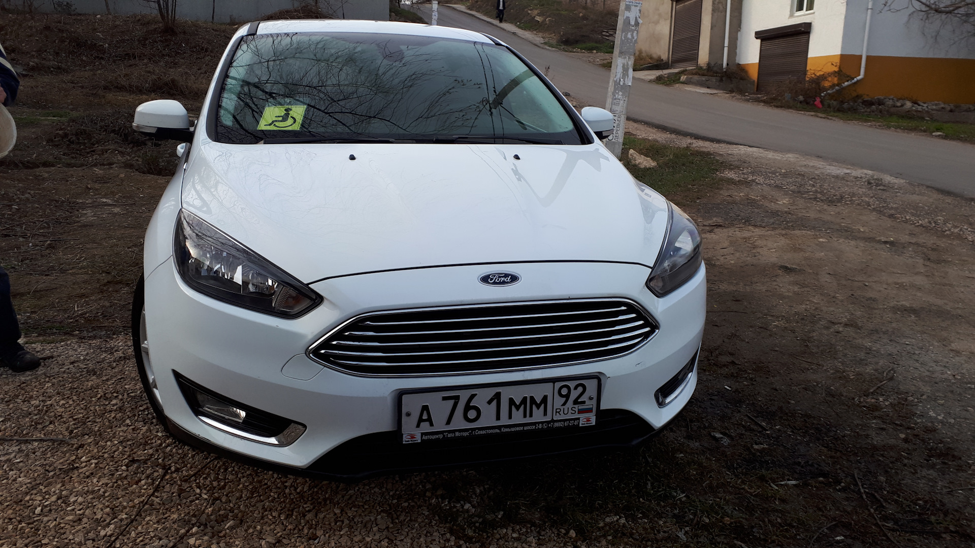 Ford Focus III Hatchback 1.6 бензиновый 2015 | 