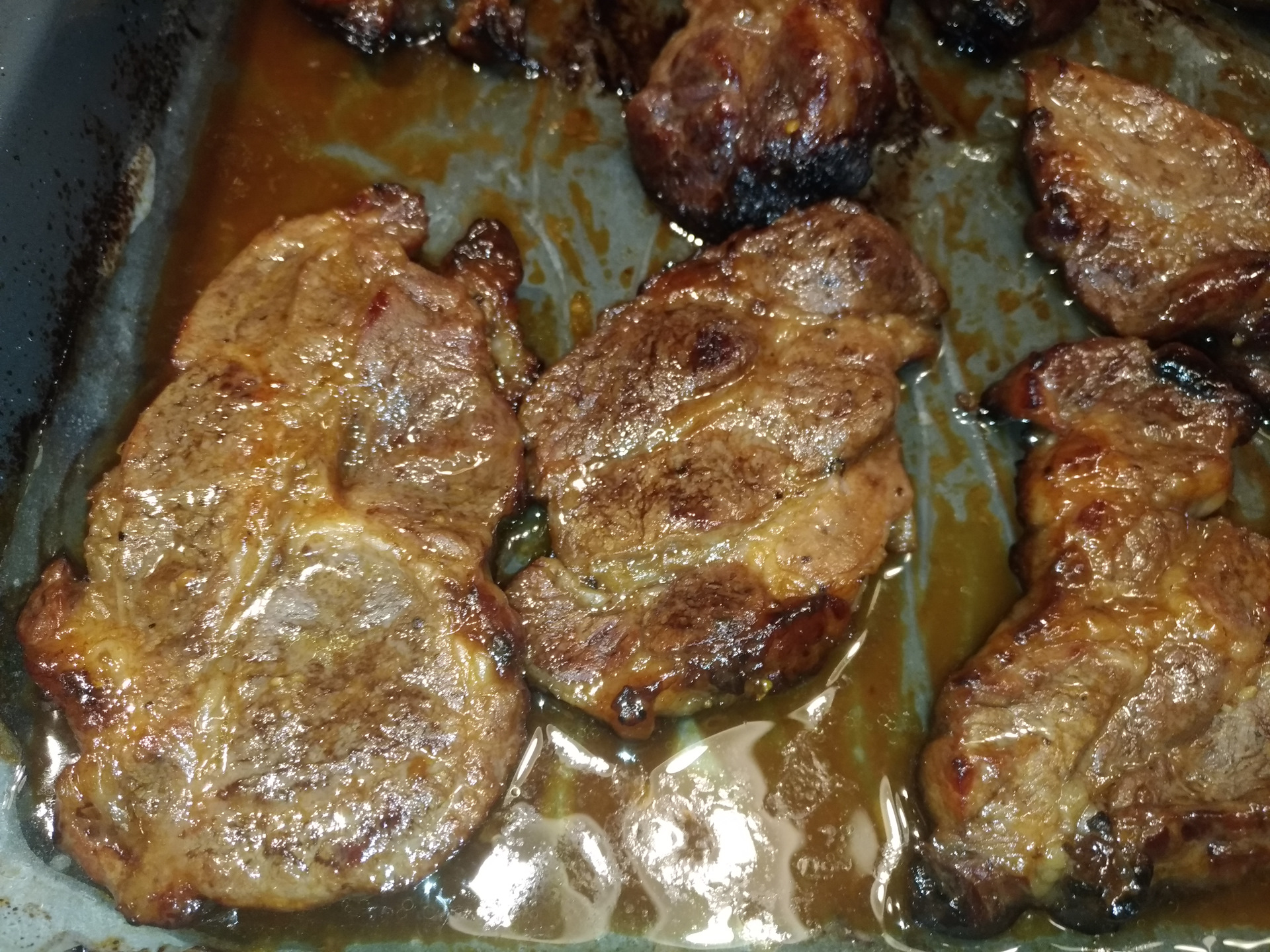 стейк из свинины в духовке фото