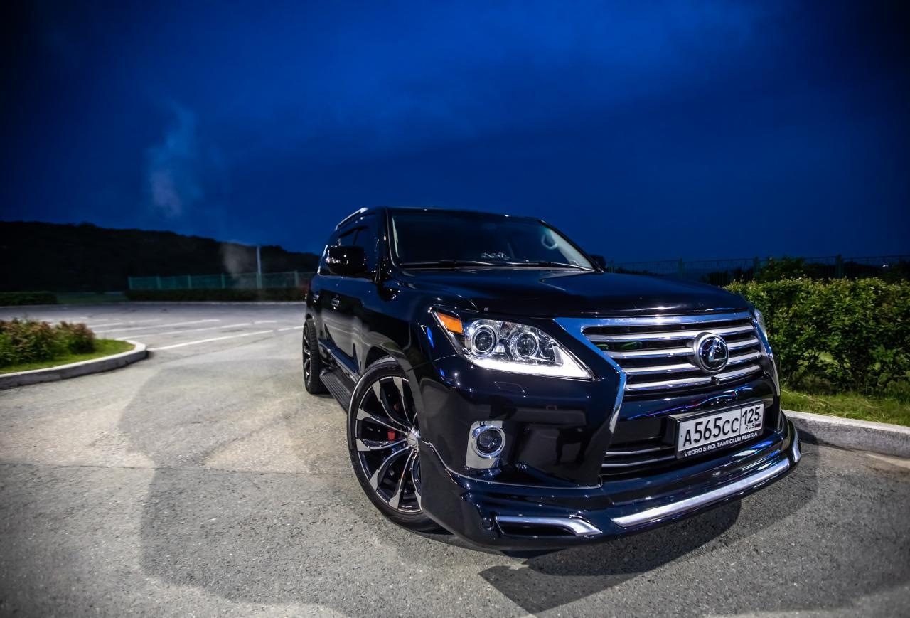 Lexus LX 570 2009 Black