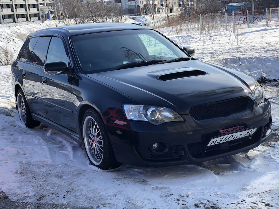 Subaru legacy spec b отличие