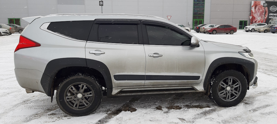 Фото в бортжурнале Mitsubishi Pajero Sport (3G)