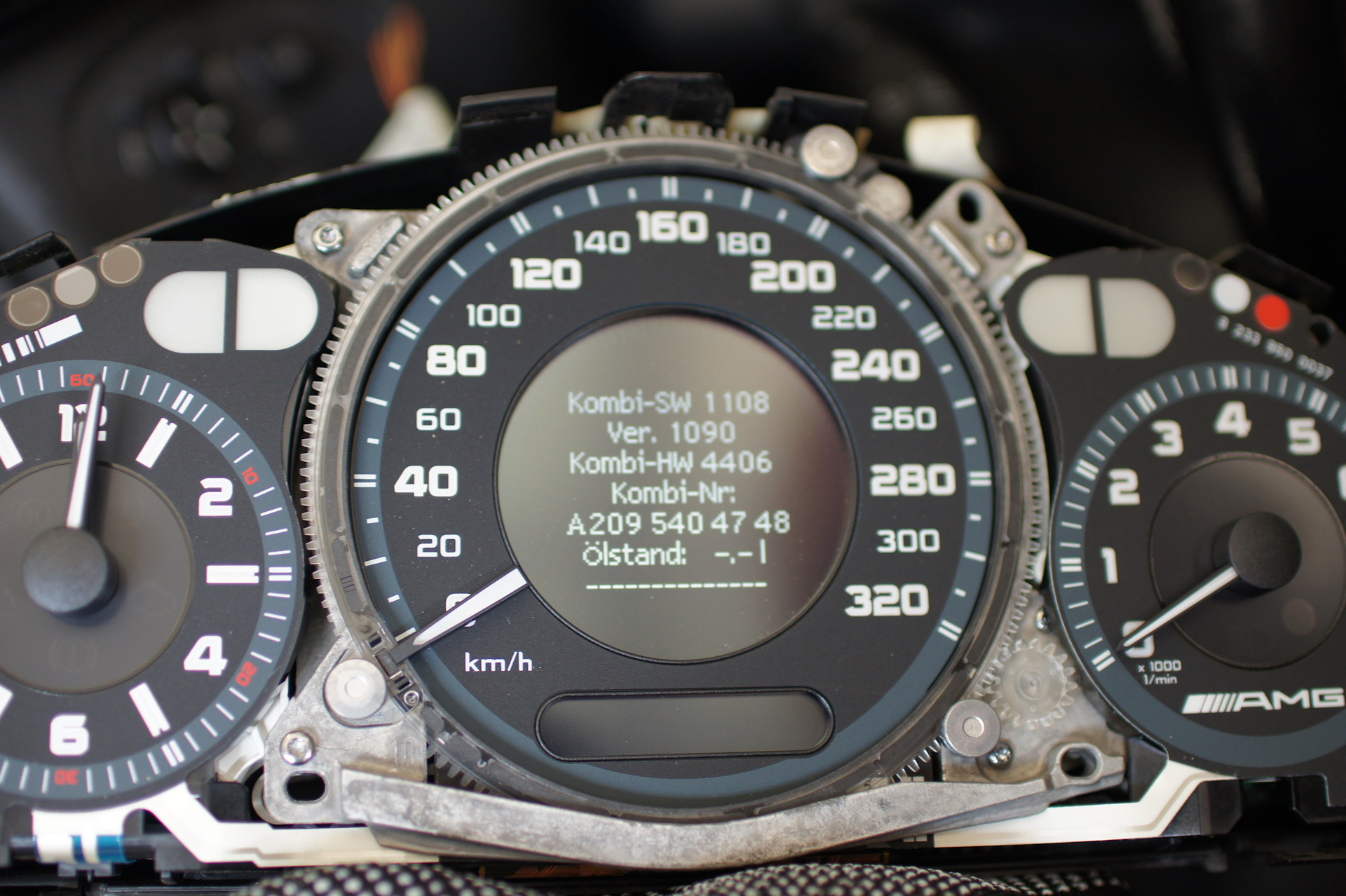 Бокс оп ip40 4 авт makel 63141. 140 ед. 140 ед. 140 ед. 140 ед.