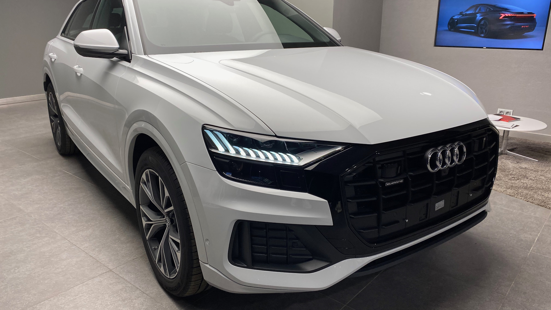 Audi q8 картинки