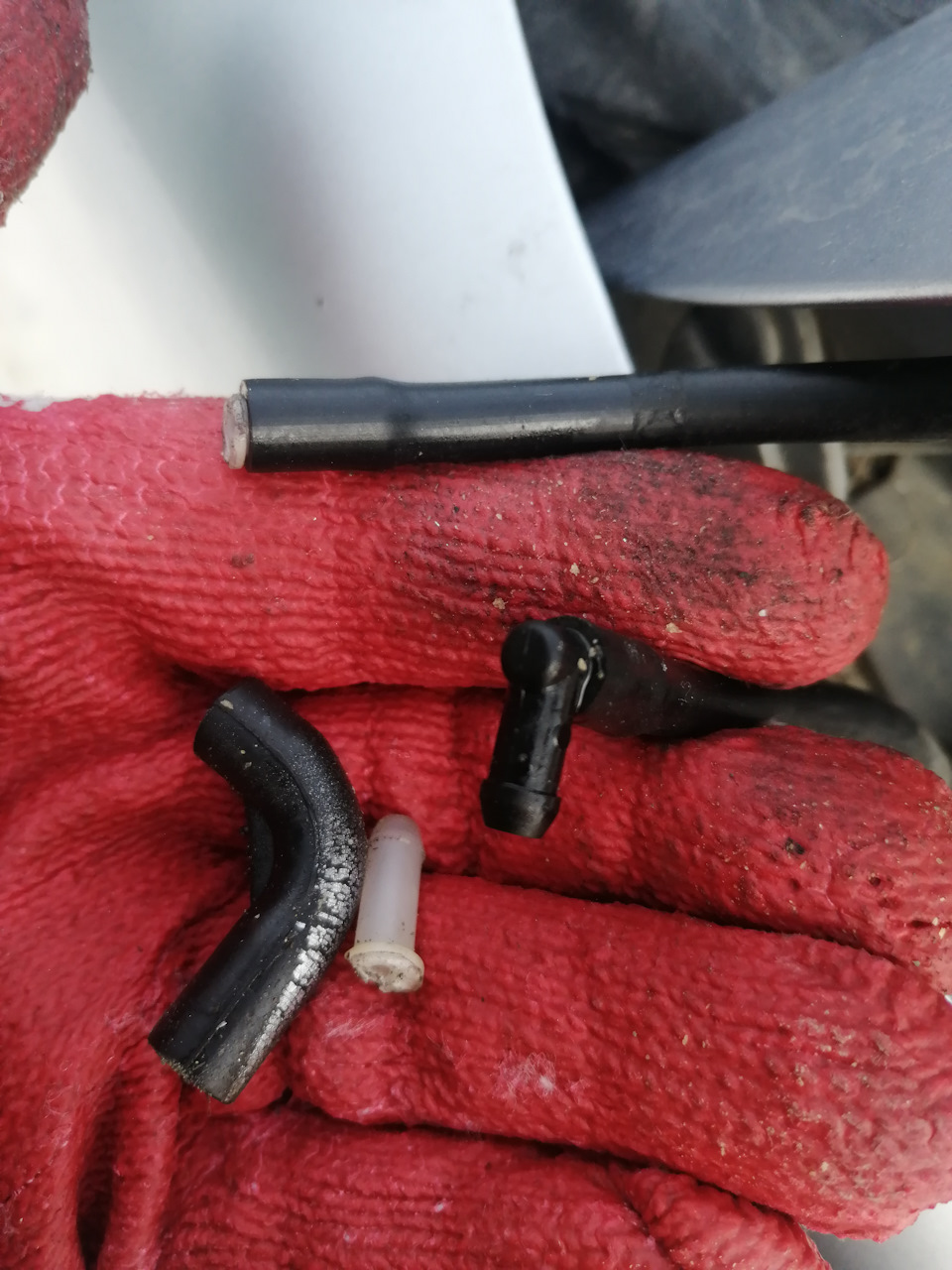 Стеклоомыватель — Nissan Presage (1G), 2,5 л, 1999 года | поломка | DRIVE2