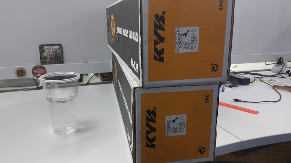 Фото в бортжурнале Skoda Yeti. Запчасти на фото: 325700