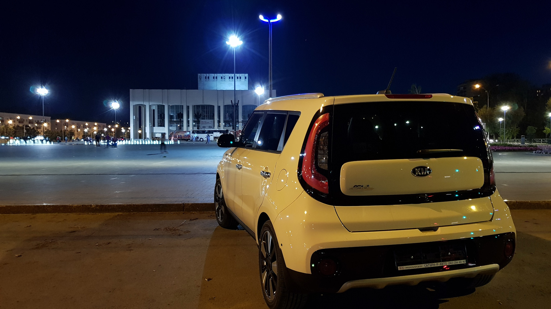 KIA Soul (2G) 2.0 бензиновый 2018 | 2.0 Premium Vanilla на DRIVE2