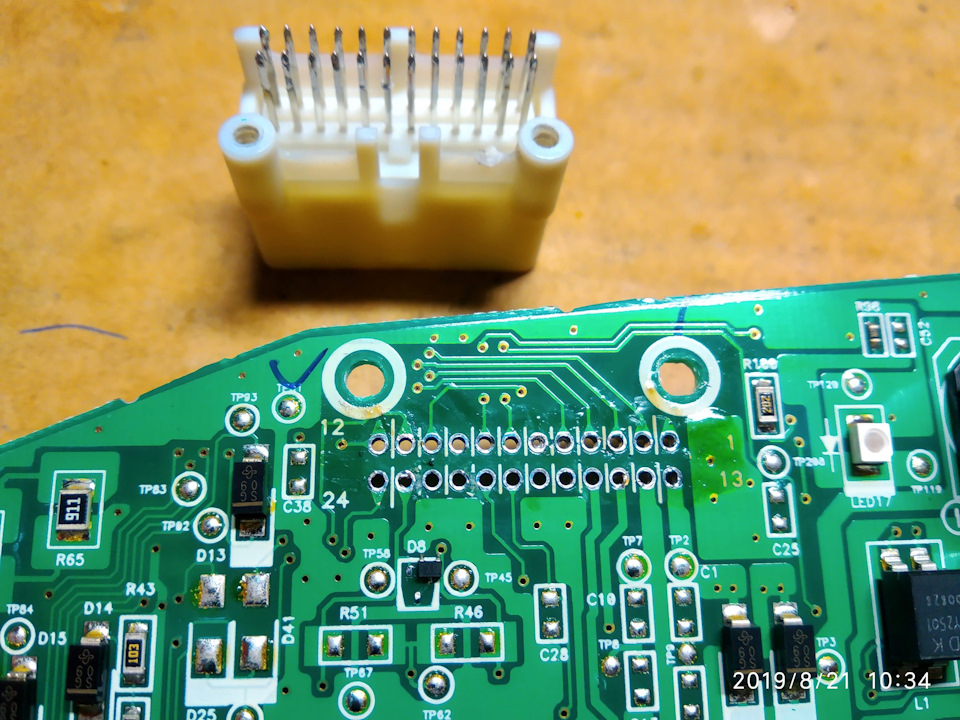 Приборная панель от Hyundai i30 на Hyundai Elantra HD — Hyundai Elantra ...