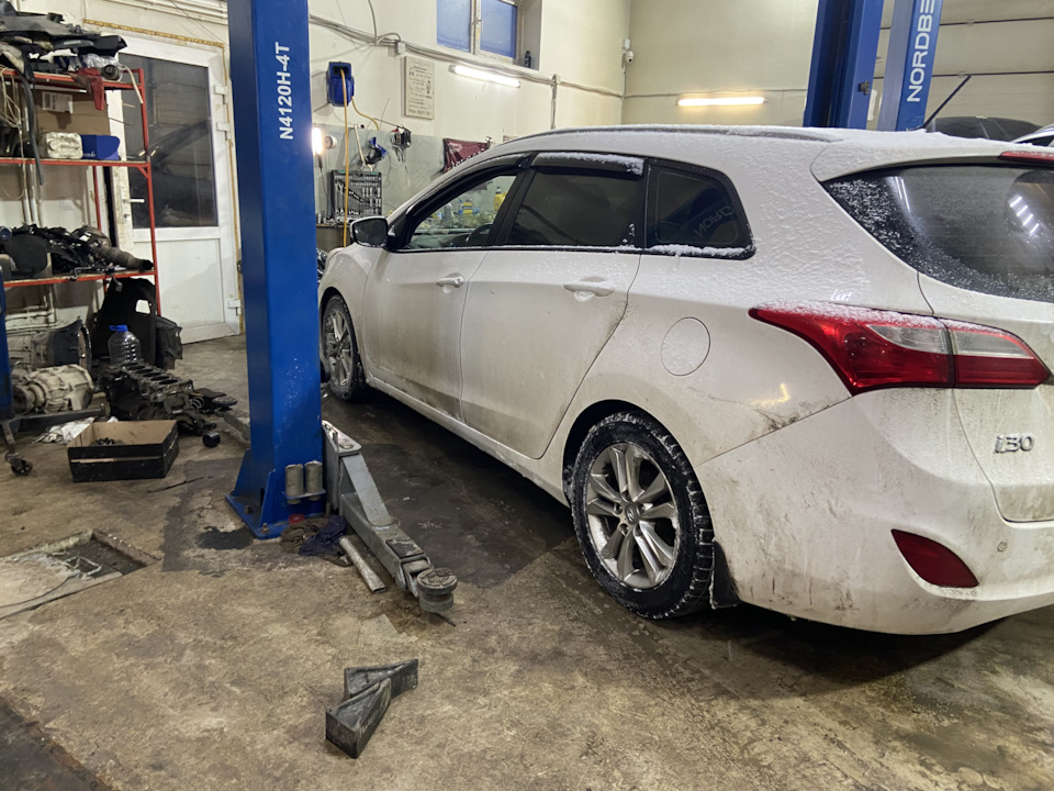 Закусывает руль — Hyundai i30 Wagon II, 1,6 л, 2013 года | визит на ...