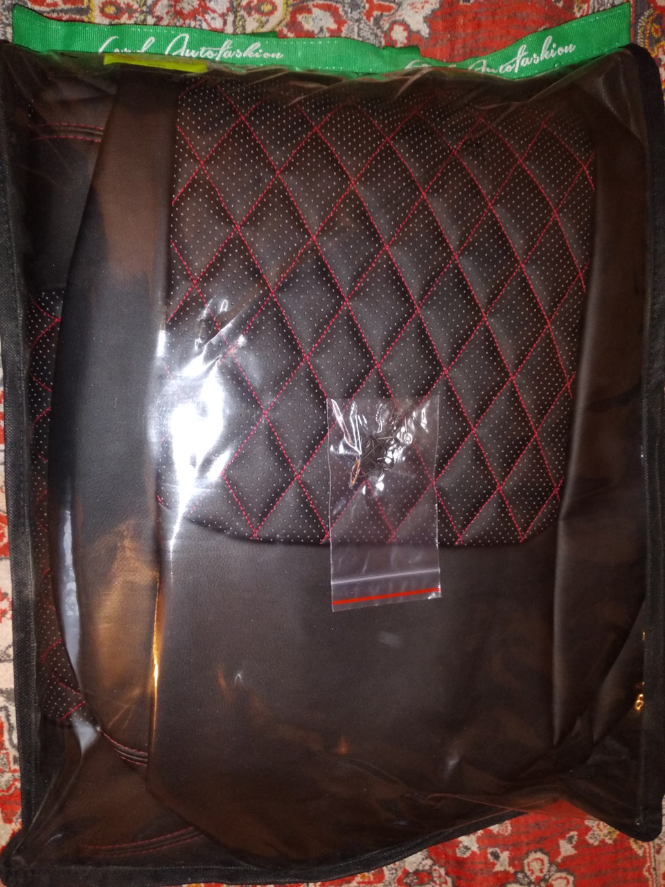 Ggo9GkxSUxlEsIsWG7V4qyTS6Vo 960 Как одеть чехлы на сиденья автомобиля хендай акцент