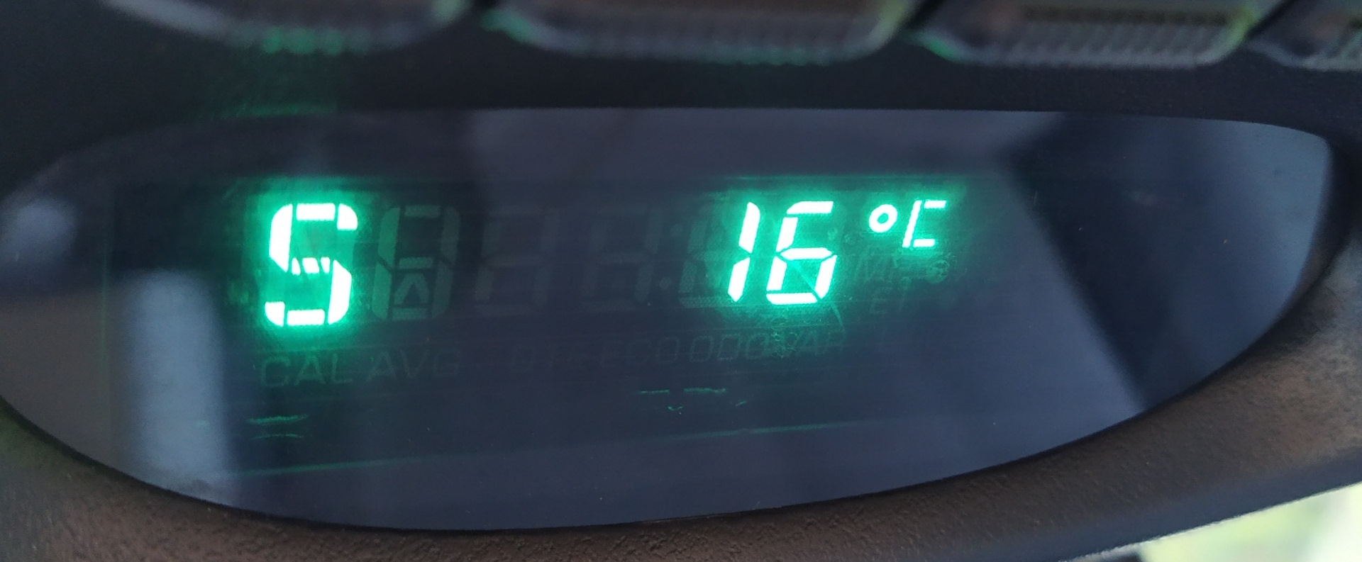 Аппетит у Толстяка… — Chrysler Town and Country IV, 3,3 л, 2004 года