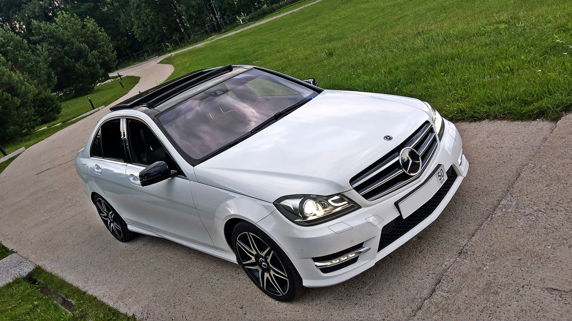 Mercedes c 2.0. Mercedes-Benz w204. Mercedes c class w204. Mercedes w204 drive2. Мерседес w204 2013.