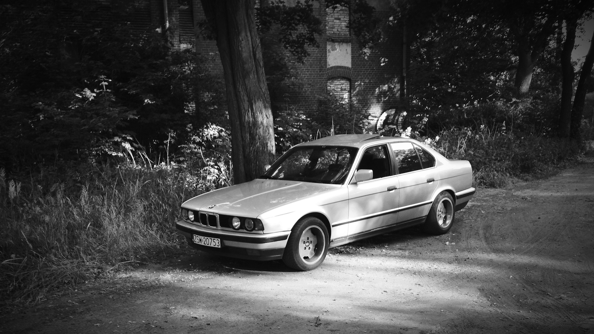 BMW e34 на берегу моря