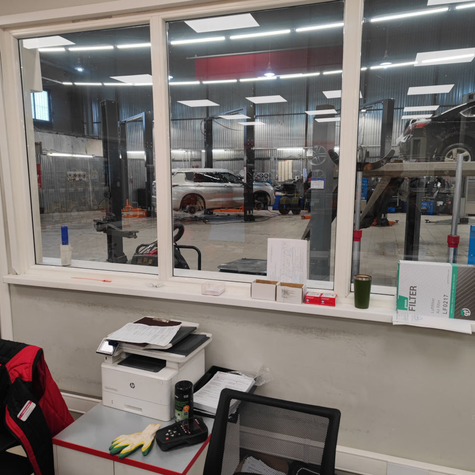 Шиномонтаж в шинсервис Москва — Mitsubishi Outlander (4G), 2,5 л, 2021 ...