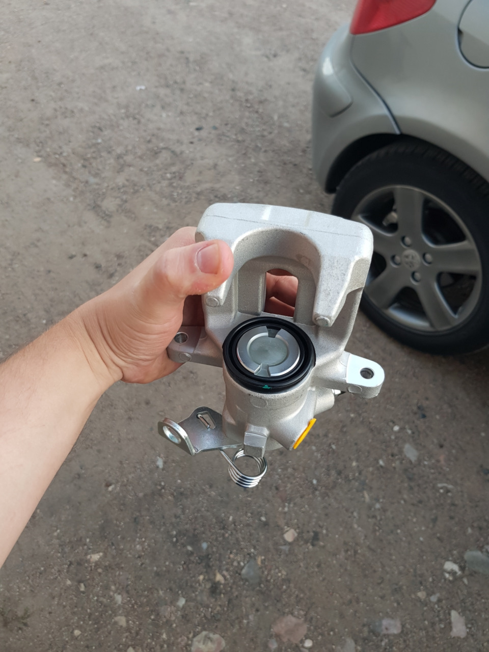 Новые задние суппорта)) — Peugeot 307, 2 л, 2003 года | стайлинг | DRIVE2