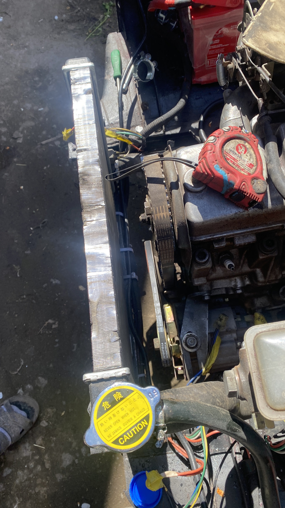 Подскажите радиатор и електронный вентилятор в луаз на ваз 2108 мотор ...