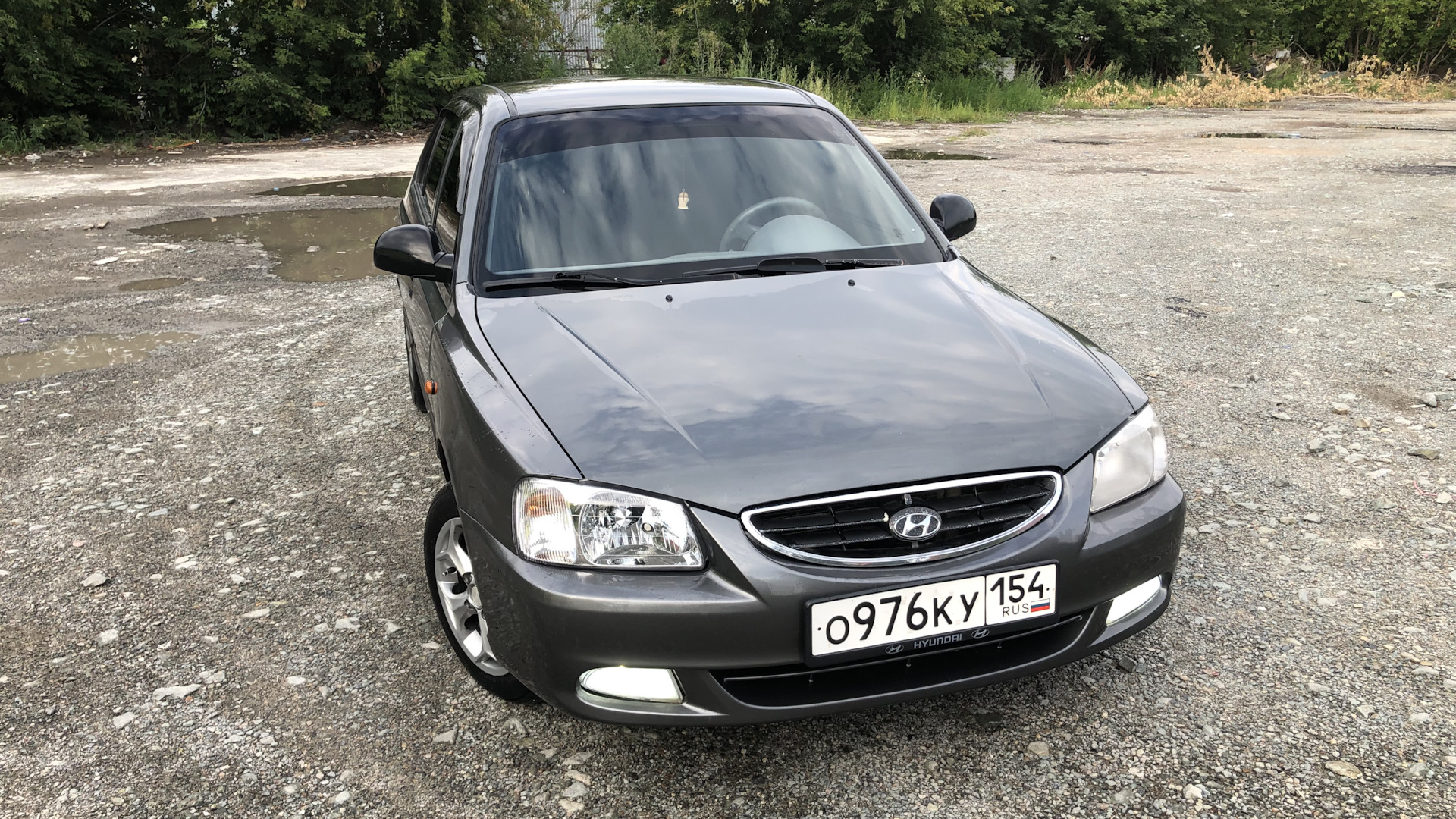 Hyundai Accent (2G) 1.5 бензиновый 2006 | Серый дьявол на DRIVE2