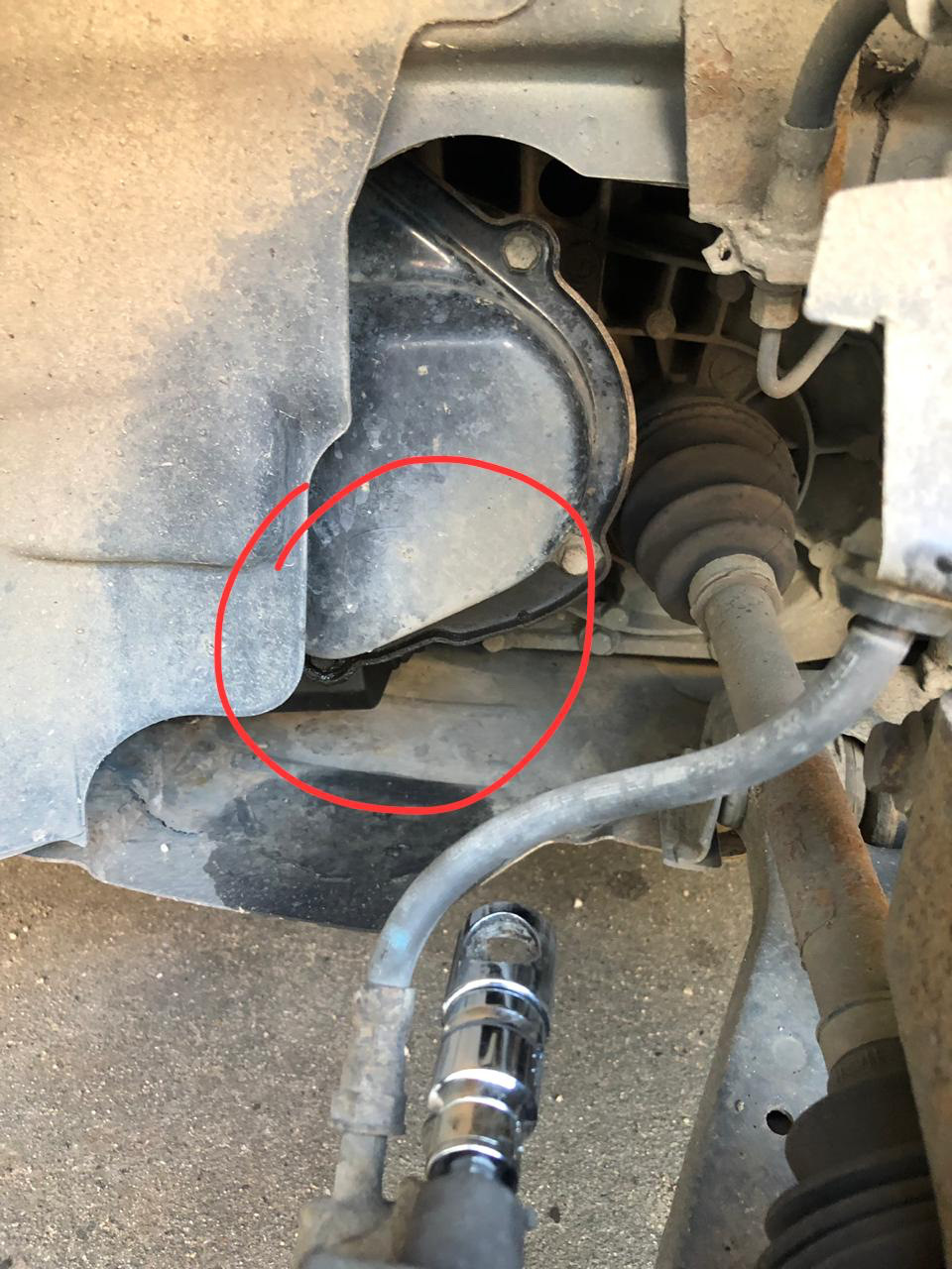 крышка пятой передачи форд фокус 2. форд фокус 3 капает с трубок антифриз. патрубок печки форд фокус 2. течет масло форд фокус 2 1. бачок жидкости гидроусилителя форд фокус 2.