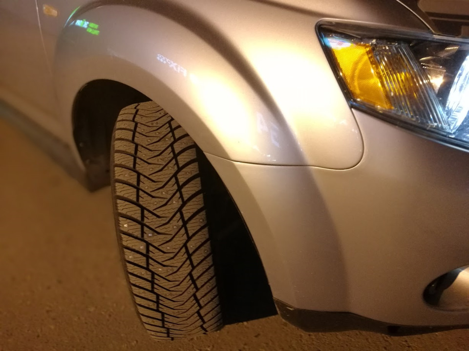 Зимние шины — Mitsubishi Outlander XL, 3 л, 2008 года | шины | DRIVE2