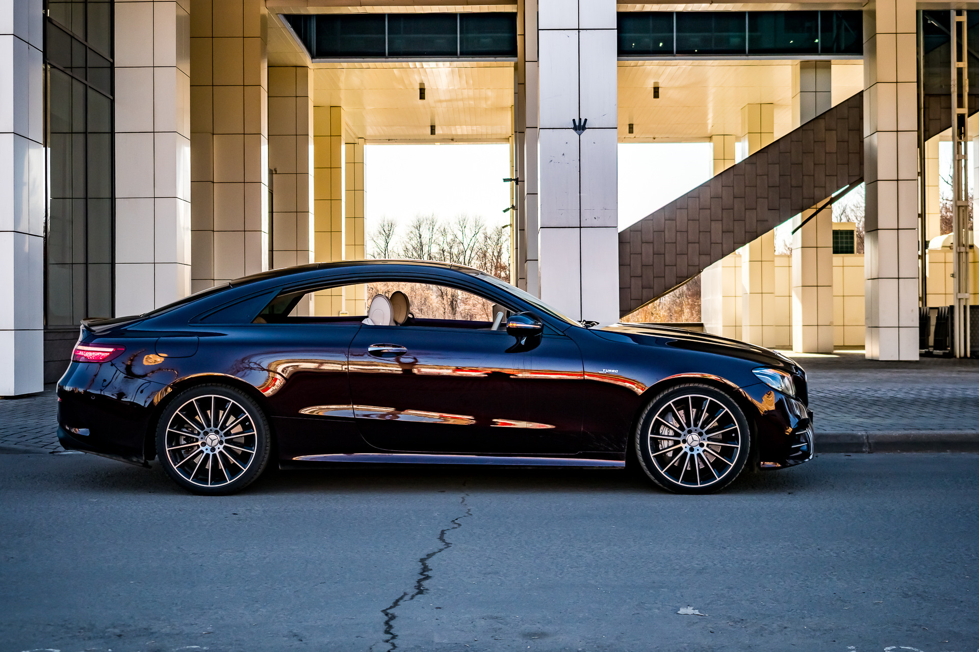 Тест-драйв Mercedes-AMG E53 Coupe. Магия за полцены? — «Тест-драйвы» на  DRIVE2