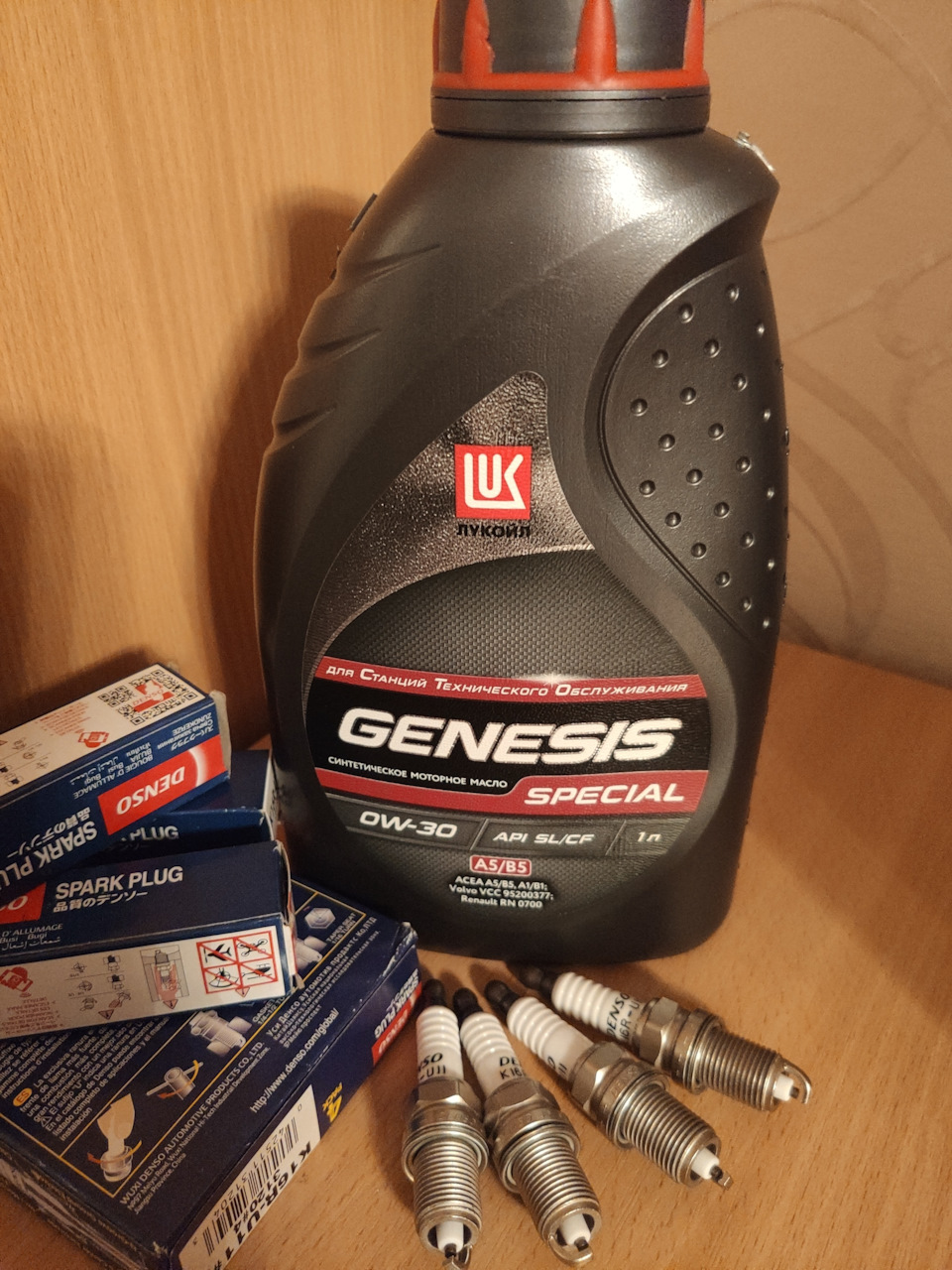 Lukoil Special 0w30/свечи/щетки/коврики — Toyota Avensis II, 1,8 л ...