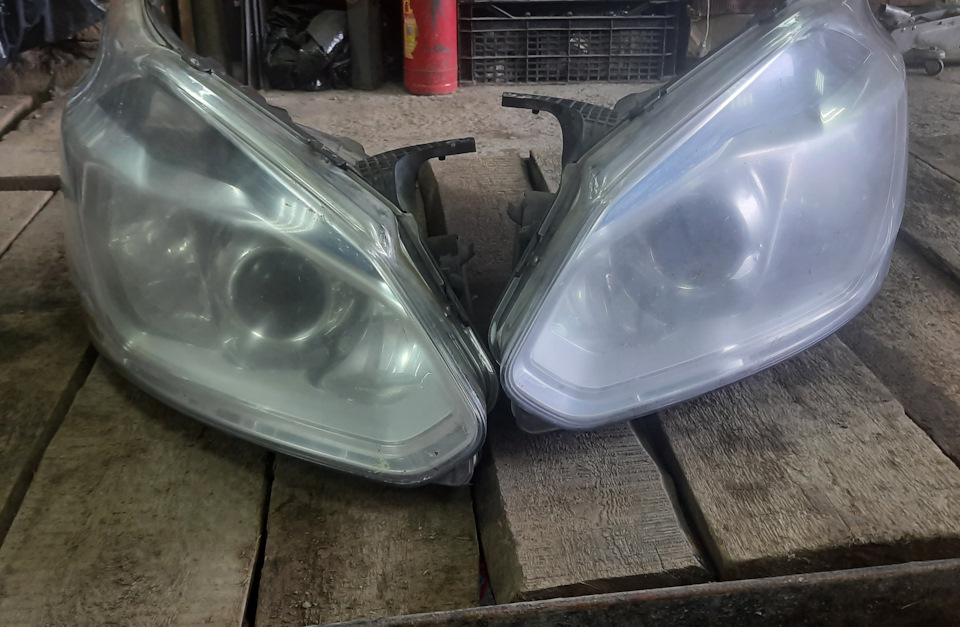 Поднимаем веки. Полировка и покрытие лаком фар — Ford Tourneo/Transit ...