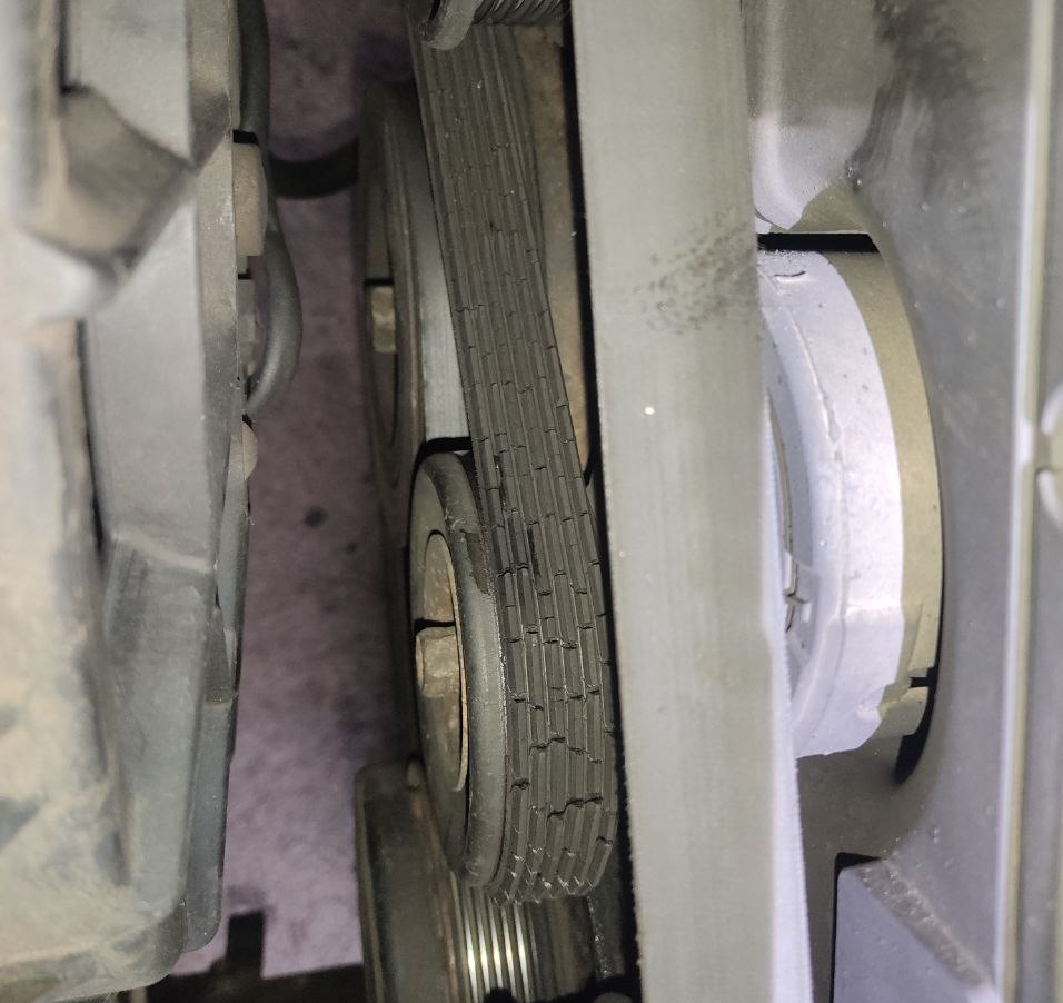 Замена сальника полуоси, подключение клапана 4wd и разные мелочи ...