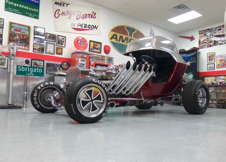 Эффектная машина, сделанная по мотивам игрушки. История "Красного ...