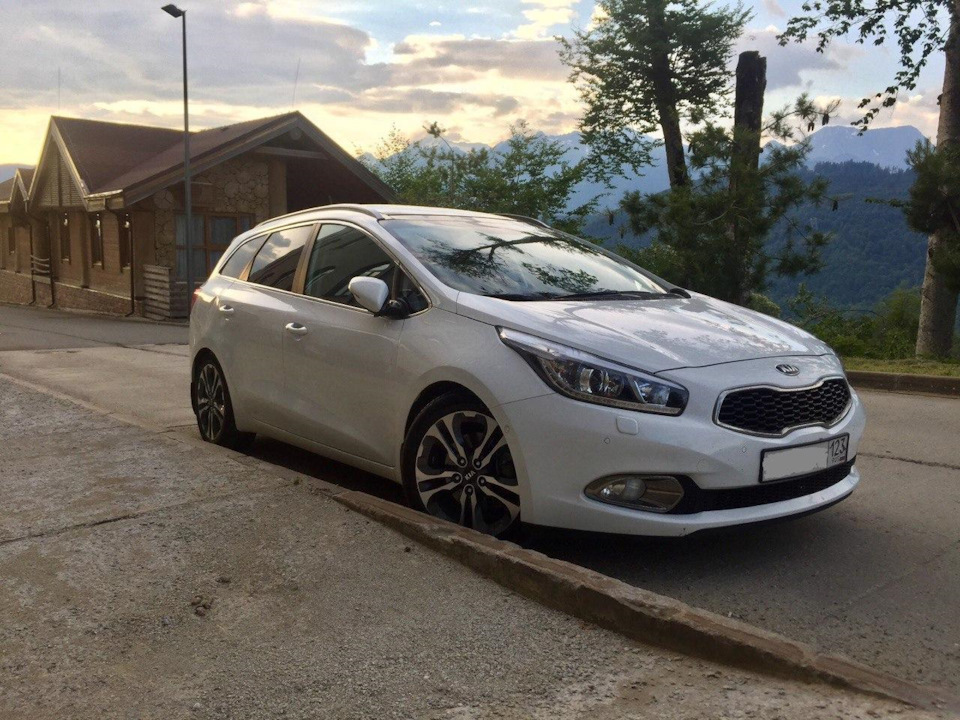 Фото в бортжурнале KIA Ceed SW (2G)