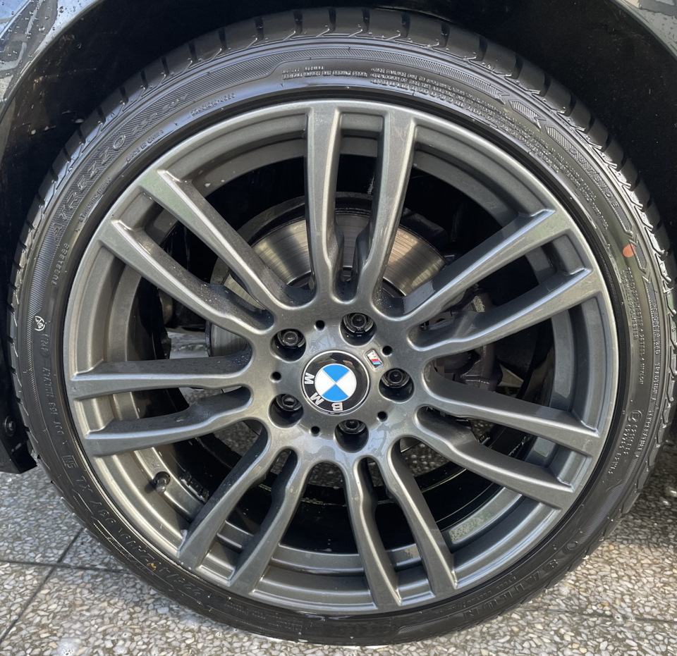 Шины летние Sailun 225/40 R19, литые диски BMW 8Jx19 ET36 5x120 на BMW 3  series (F30), BMW 1 series (F20), BMW 5 series (F10). Б/у | 85 000 ₽ в  городе Белгород | DRIVE2