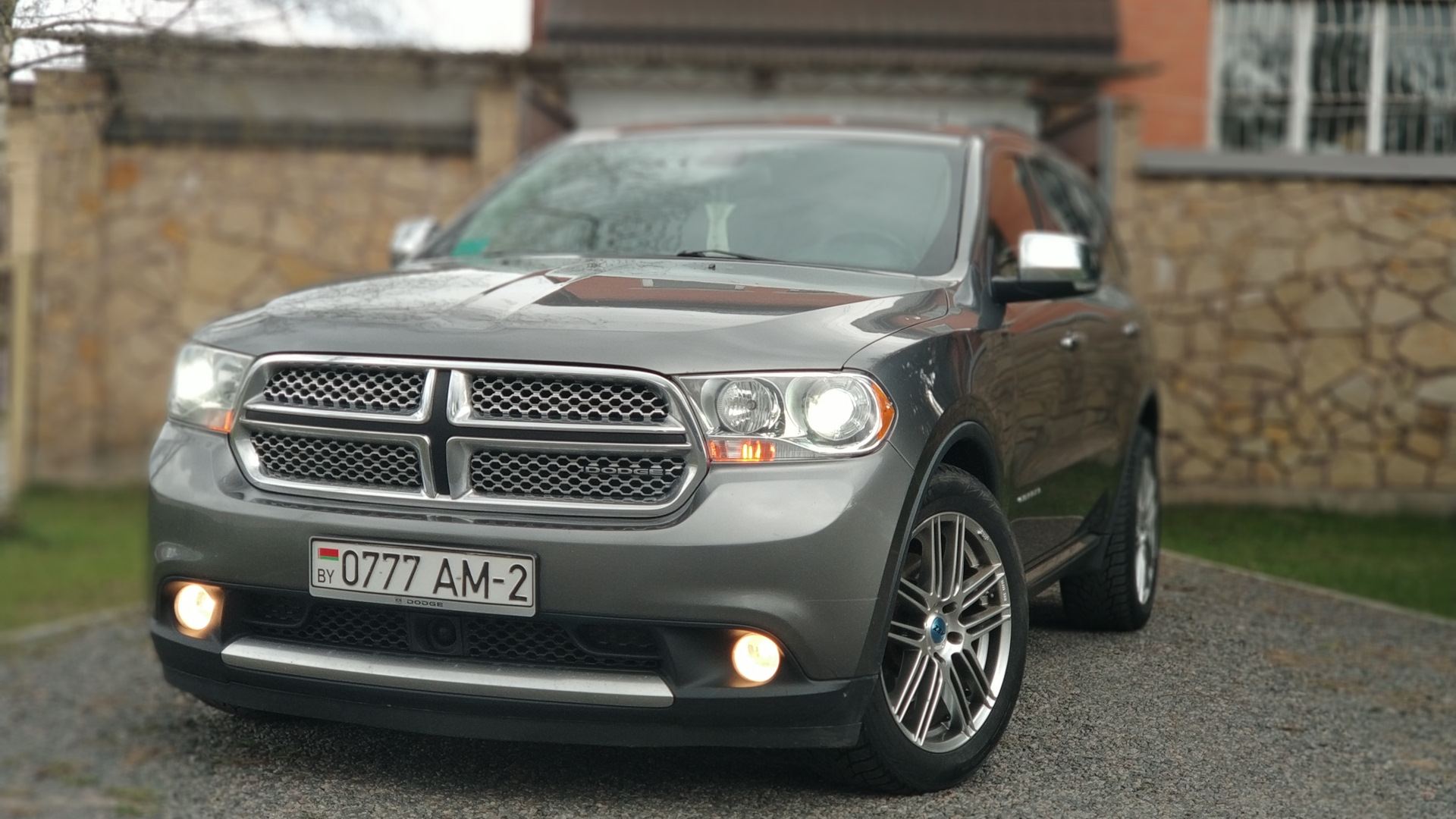 Dodge durango iii 5 7 2011 citadel 5 7hemi drive2