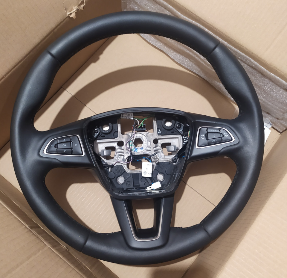 82 Установка руля с обогревом от Focus 3 рестайл — Ford Focus Sedan II ...
