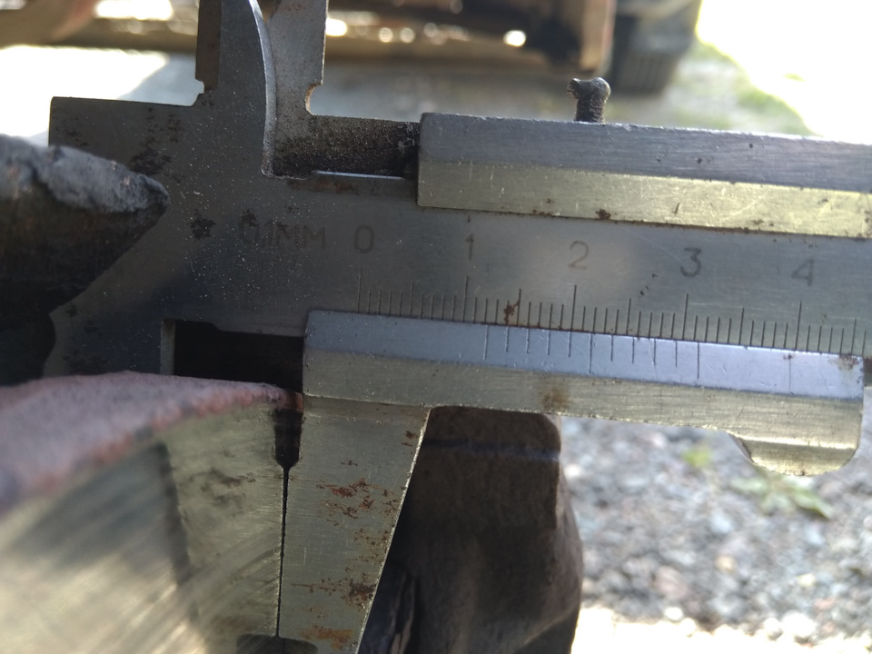 Проверка уровня масла — результаты. Замер толщины передних тормозных ...