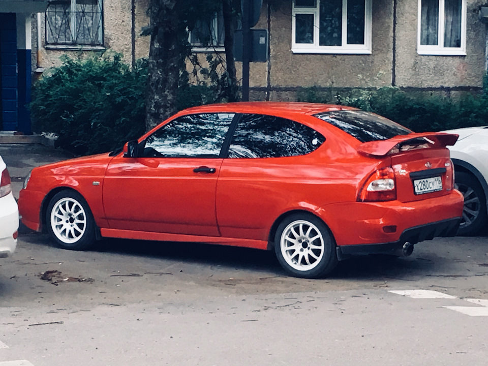 Lada 21728 Priora Coupe