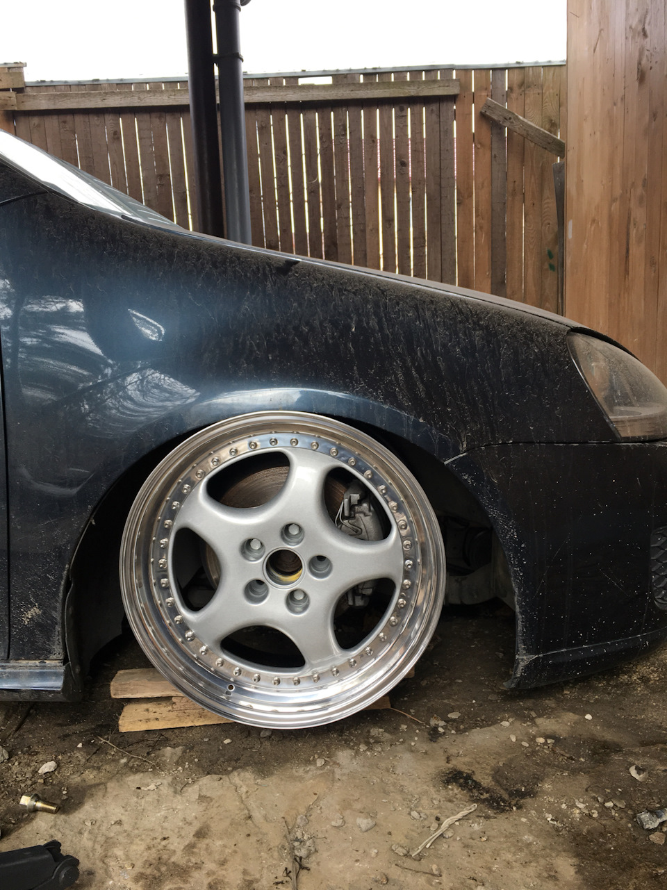 Примерка дисков — Volkswagen Golf Mk5, 1,4 л, 2008 года | наблюдение ...