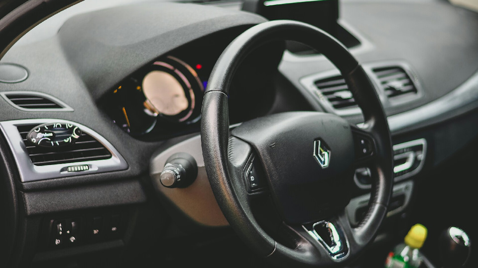 Как заменить рулевой шлейф на Renault Megane III — Renault Megane III ...