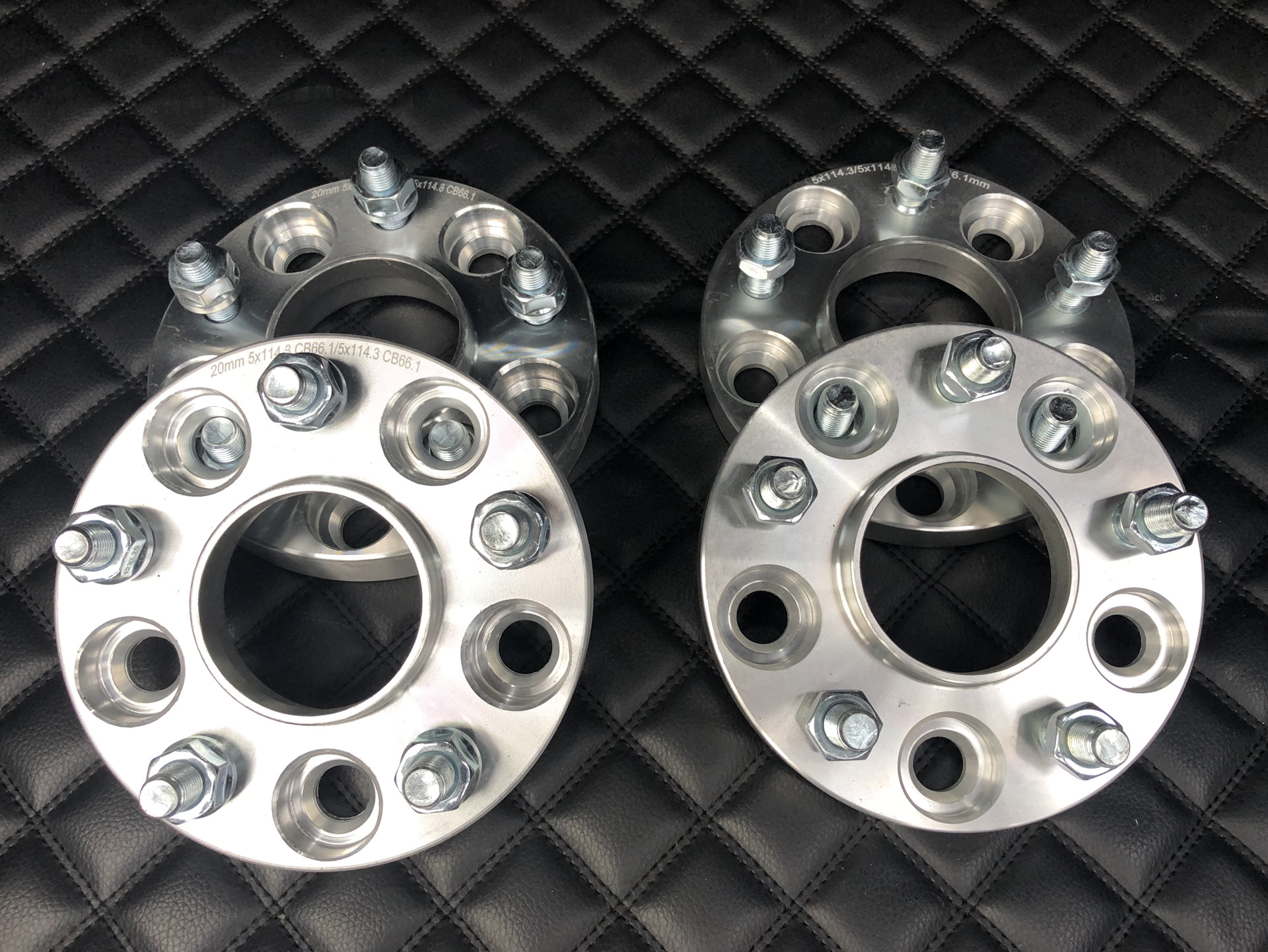 Проставки на колеса форд фокус 2. Проставки для установки двигателя. Проставка колёсная chevrolet captiva. Проставка диска москвич 412. Проставки колесные инфинити s51 размер.