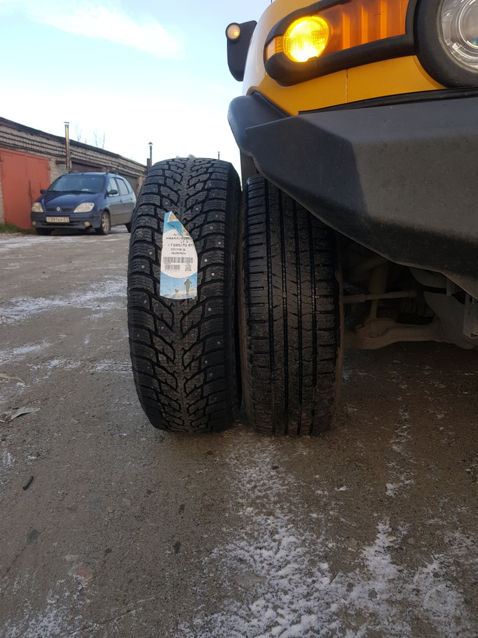 Зимняя резина Nokian Hakkapeliitta LT3 285/70 R17 — Toyota FJ Cruiser, 4 л,  2008 года | шины | DRIVE2