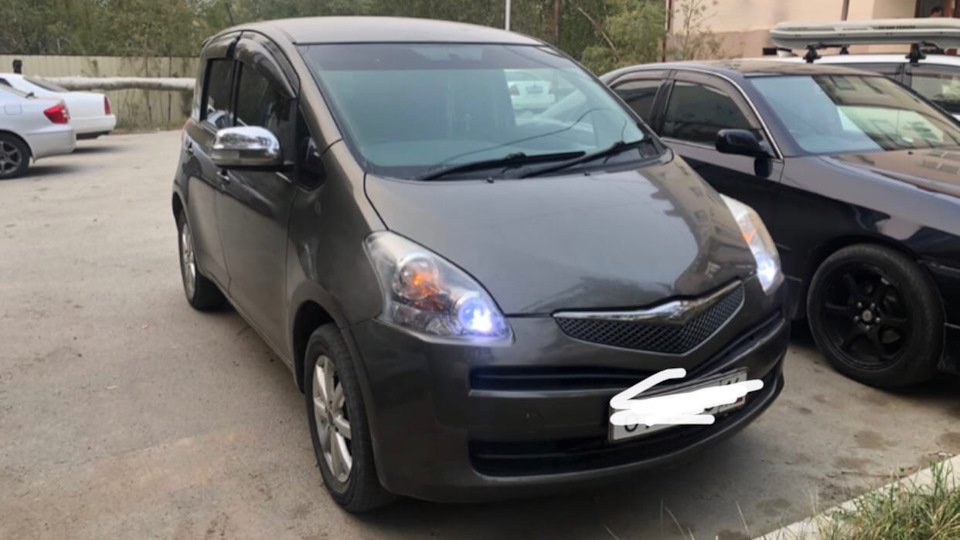 Toyota ractis 2007. Тойота рактис 13 год. Тойота рактис 2007 года. Тойота рактис 2009. Тойота рактис 2007 года.