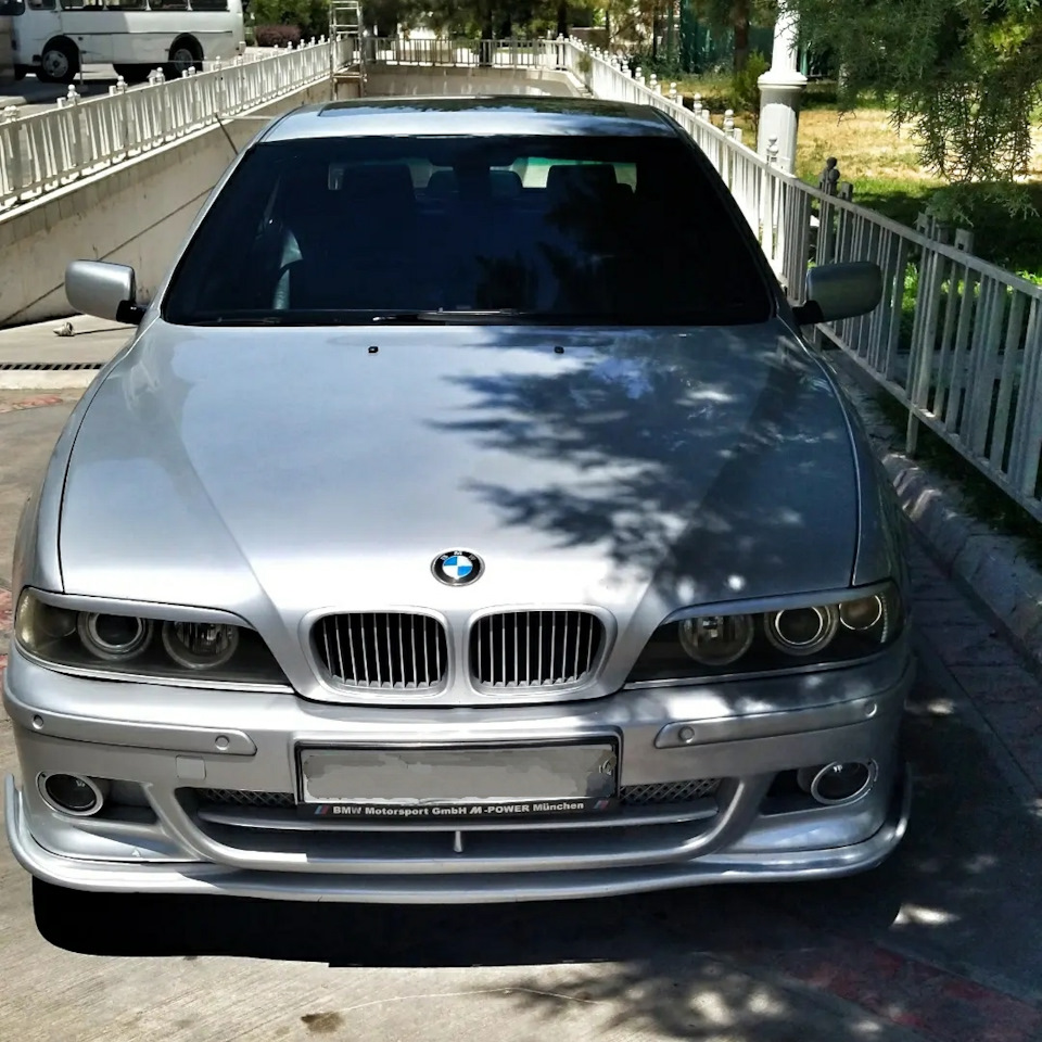 Элерон и реснички на фары — BMW 5 series (E39), 3 л, 2002 года | тюнинг |  DRIVE2