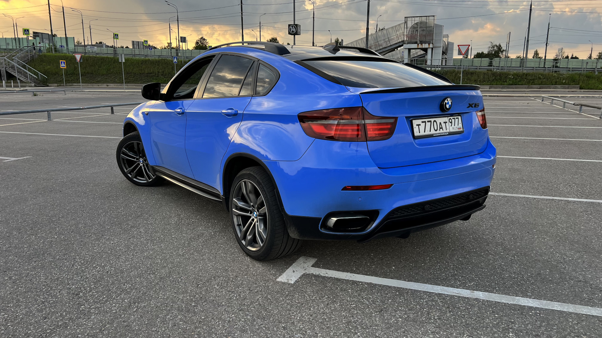 Переклейка плёнки. Часть 3. Выбор цвета — BMW X6 (E71/E72), 3 л, 2012 года  | стайлинг | DRIVE2