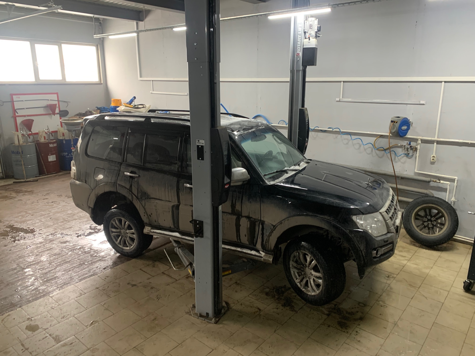 Переборка суппорта и установка ремкомплекта Mitsubishi Pajero — DRIVE2