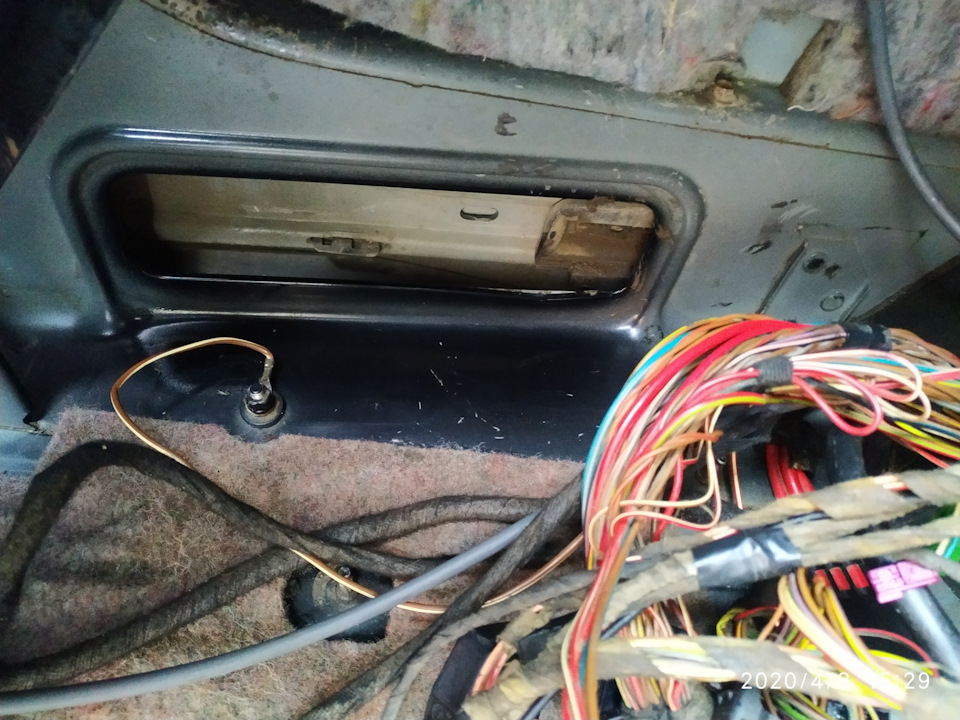 Сырость в багажнике — Mercedes-Benz E-class (W211), 5 л, 2003 года ...