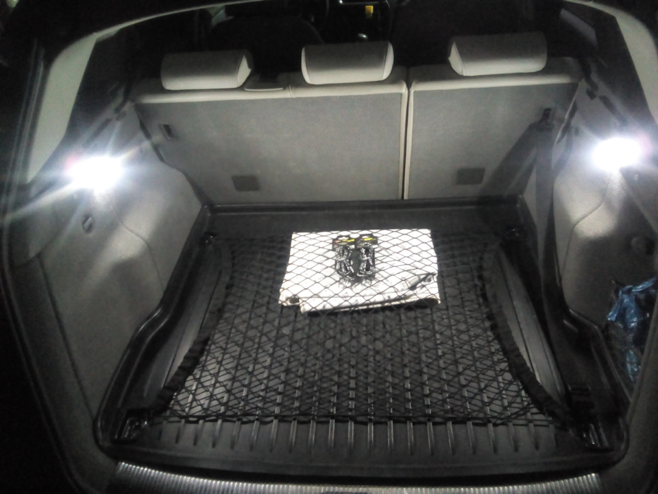 Китай в немца — Audi Q5 (1G), 2 л, 2009 года | аксессуары | DRIVE2