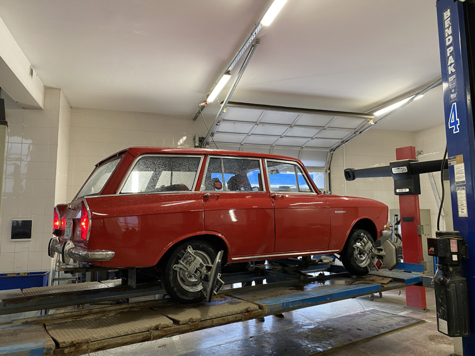 Новая резина на москвич